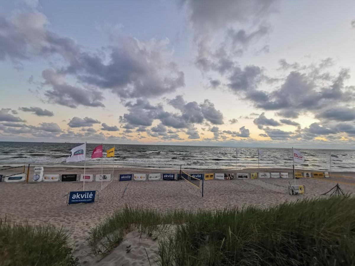Melnrage Beach Cozy Apartments & Terrace - Pine View Sea Entry Klaipėda Exterior foto